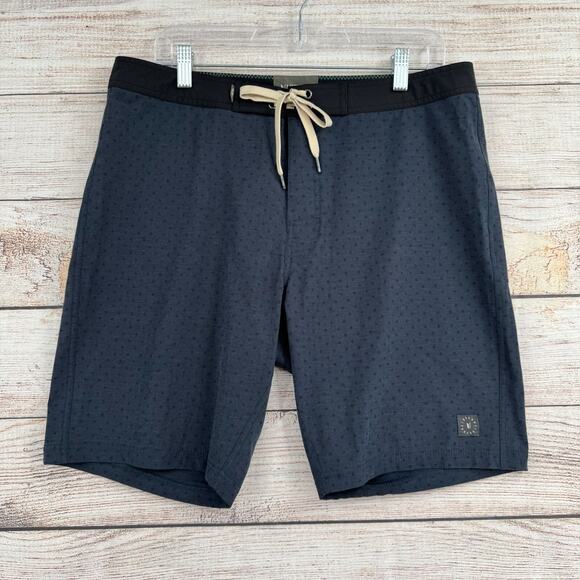 LinkSoul Board Shorts Men's Size 34 Navy Blue/Black Dot Print Golf - Picture 1 of 9